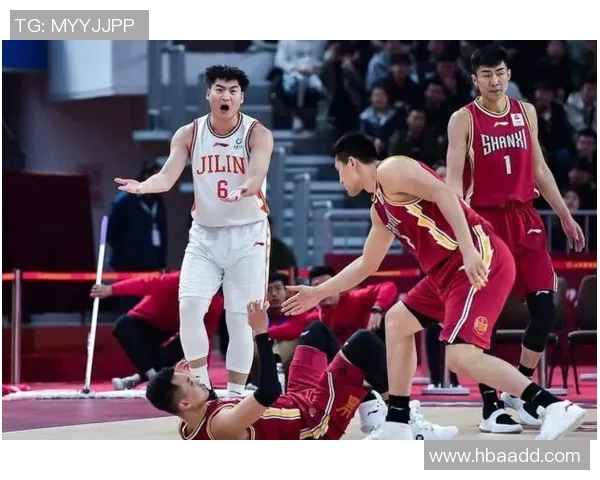 姚明传奇篮球生涯宣传海报展现巨人风采与拼搏精神