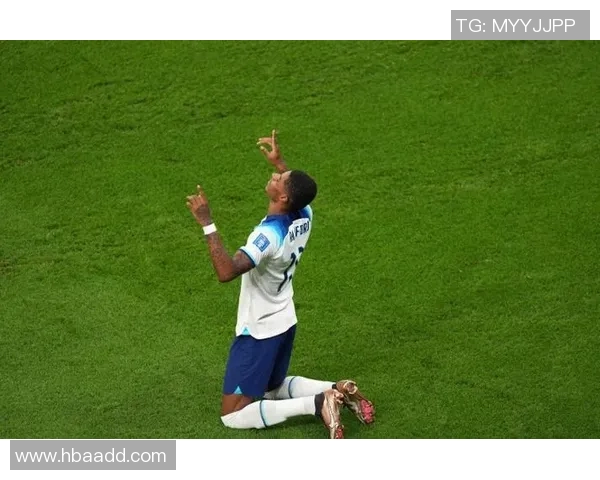 足球明星温暖人心的感人举动瞬间汇总视频分享