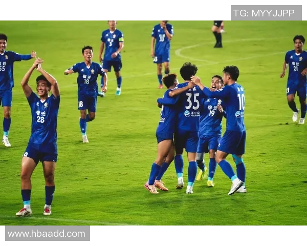 从贫困到辉煌足球明星们的奋斗与成长故事