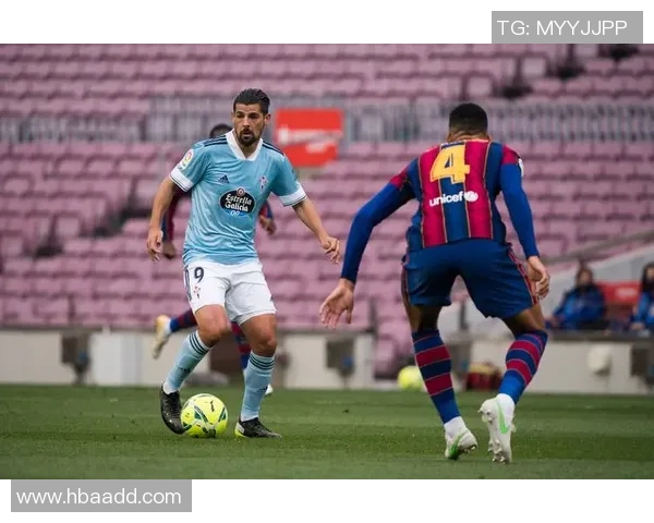 足球明星出场时选择白鞋的时尚潮流与竞技表现分析