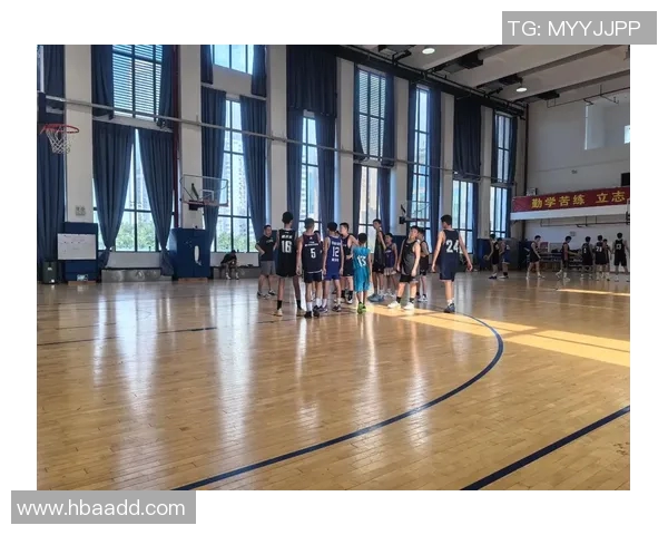 争当篮球小明星梦想启航让青春在球场上闪耀光芒